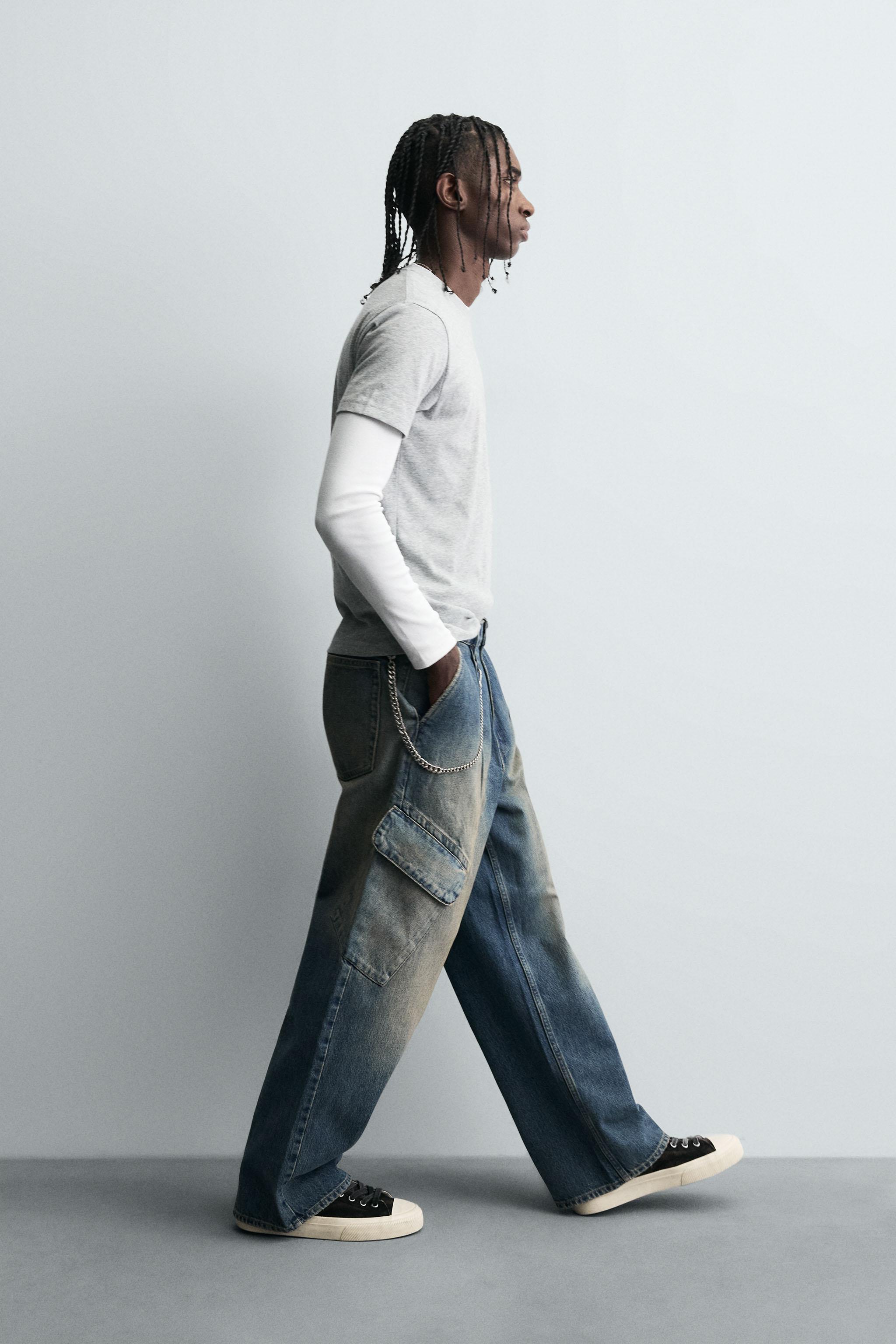 BAGGY FIT CARGO JEANS